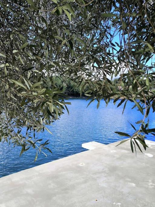Mystica - Charming Studio Apartment On The Beach Krusevo  Экстерьер фото